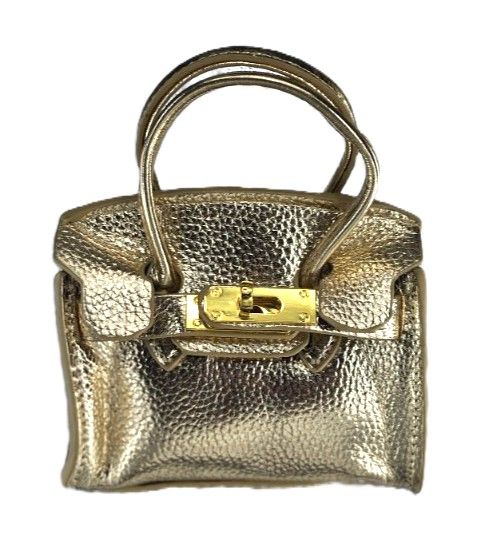 Leather Purse With Latch