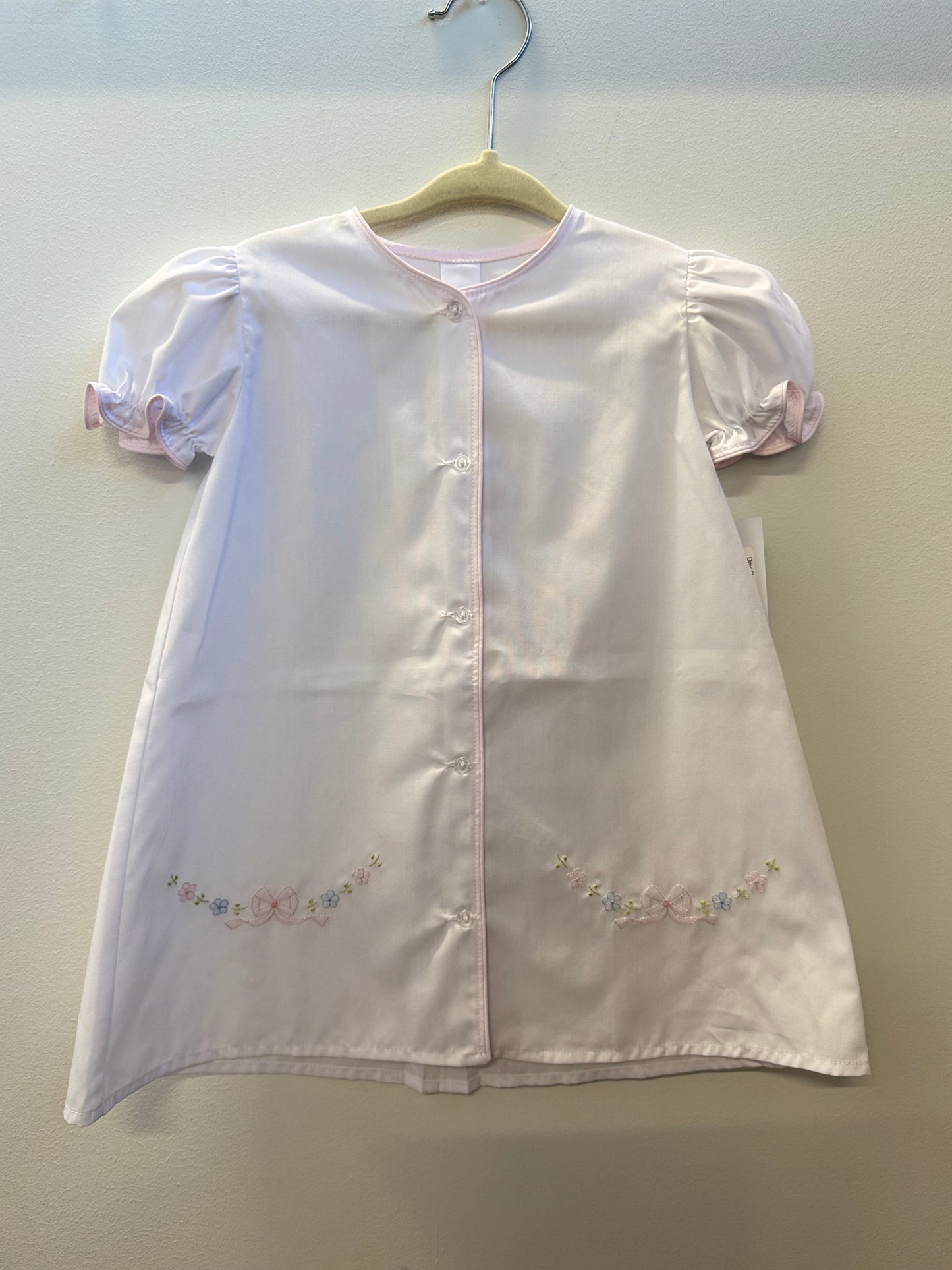 Day Gown White/Pink Tiny Bow