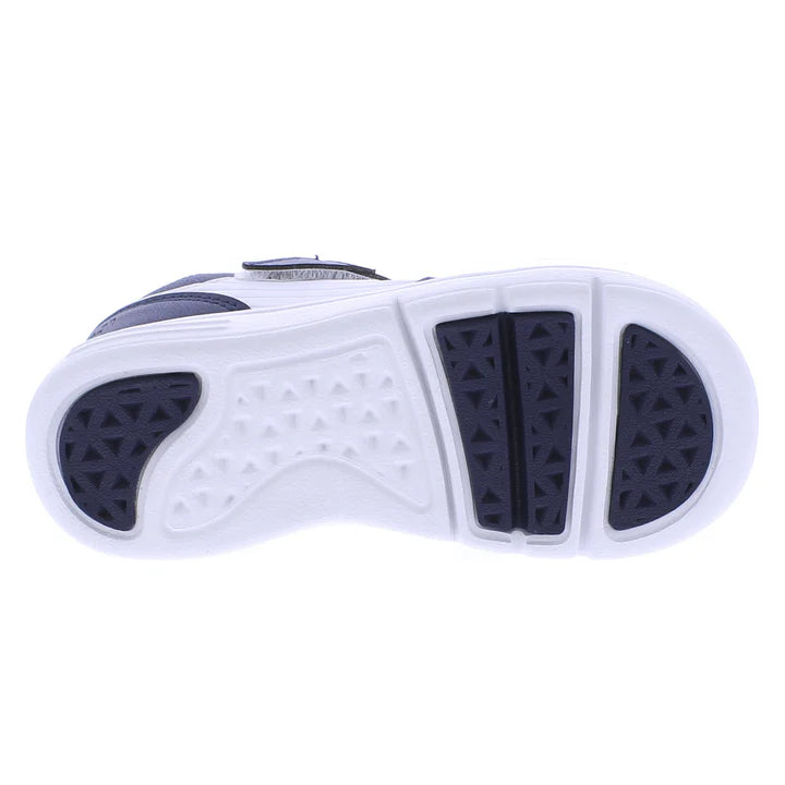 Court- Navy/White