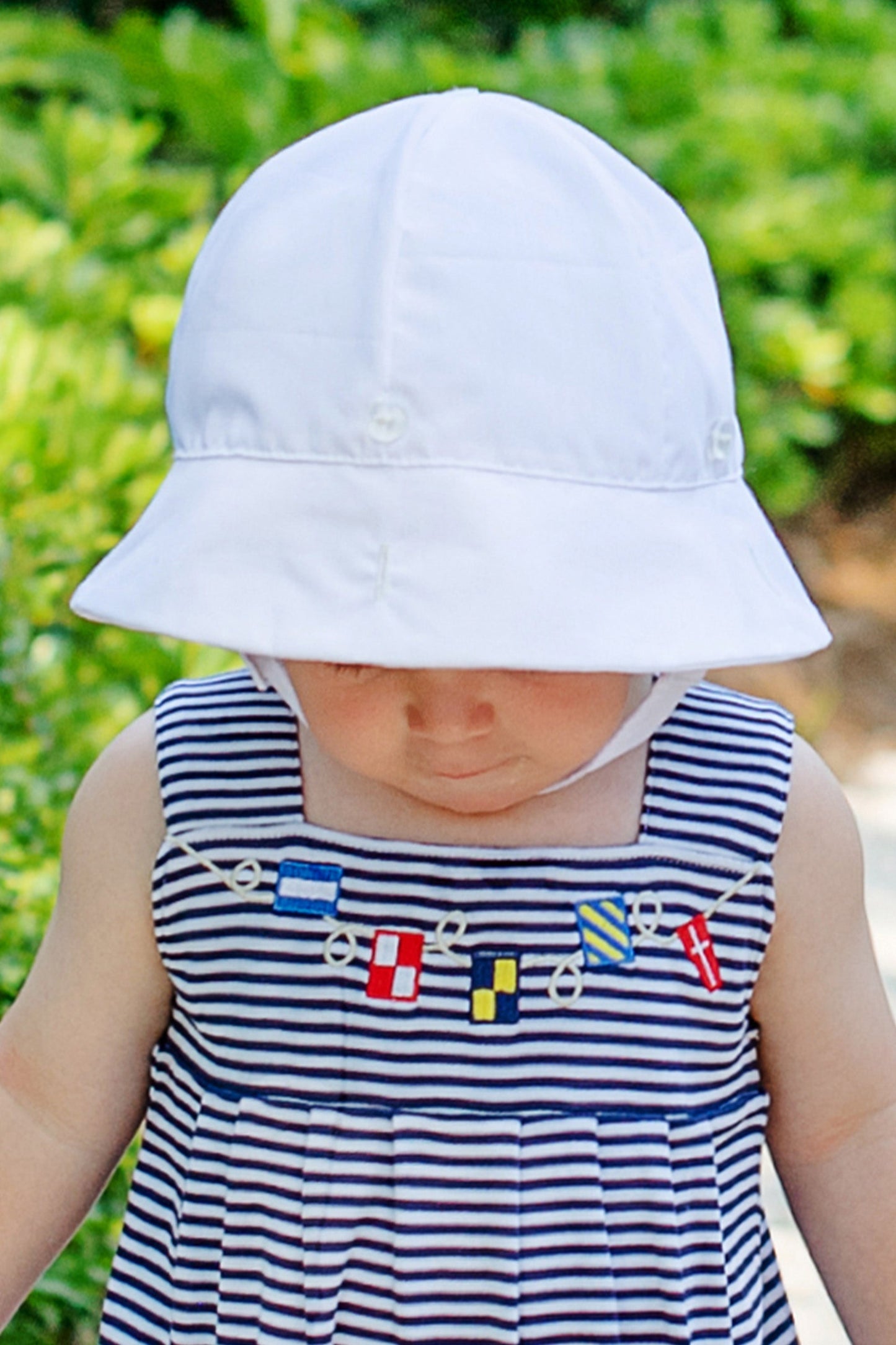 Beaufort Bucket - White