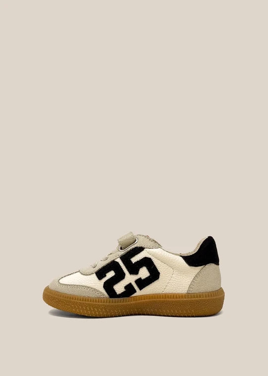 Retro 25 Mini Black and White