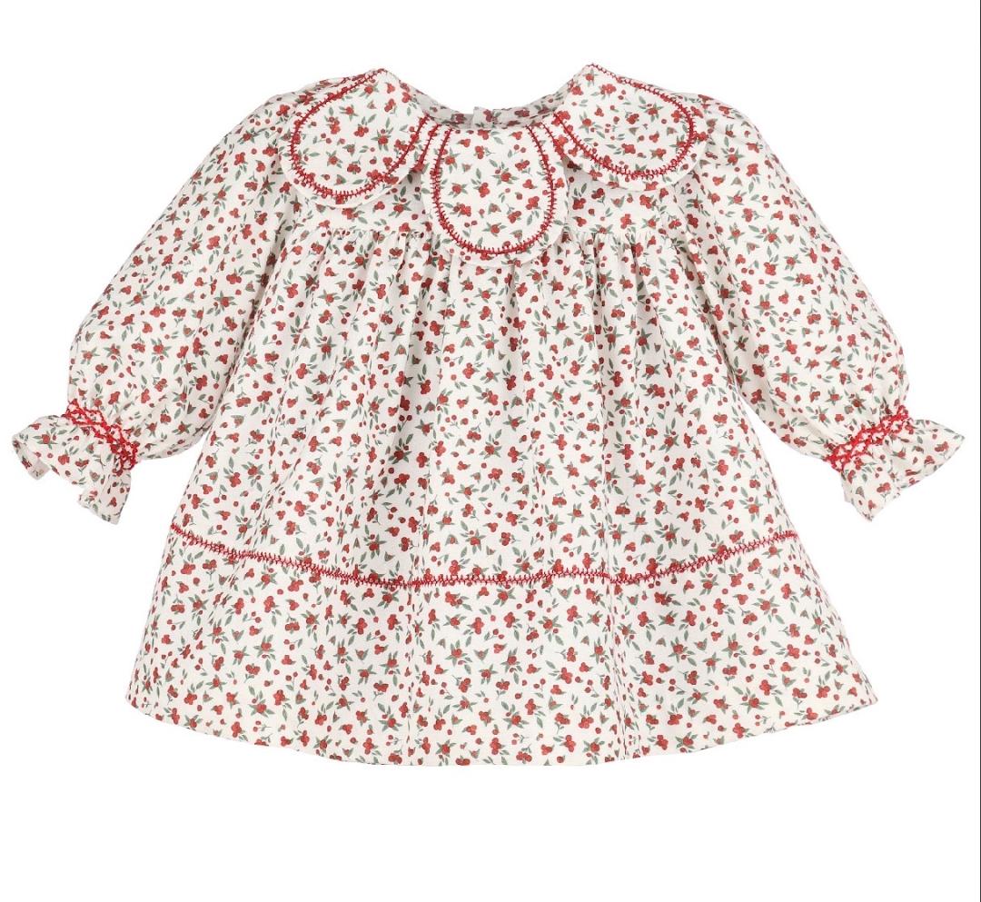Winterberry Petal Float Red