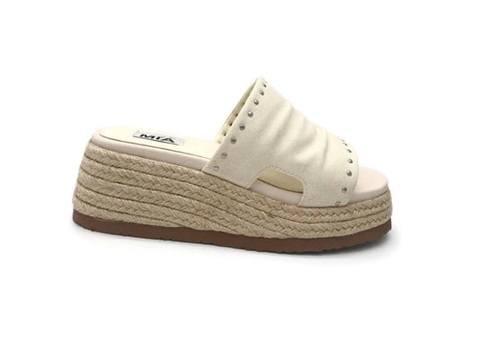 Zhena Sandal